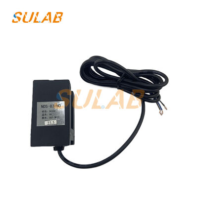 Sensor de nivelação de elevadores Switch da série NDS-83 com detecção fotoelétrica sem contacto para precisão a nível milimétrico e saída de dois canais